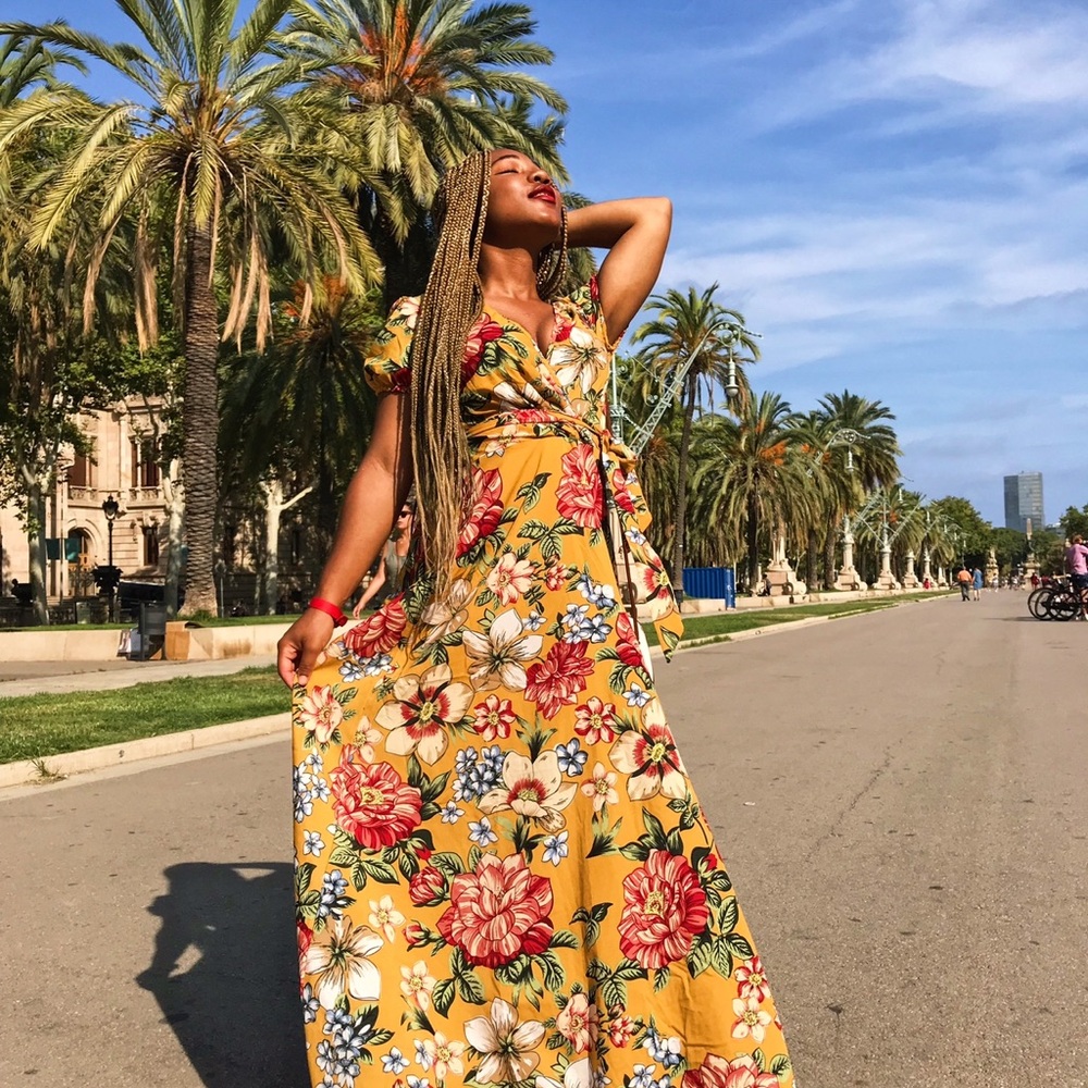 Vibrant Floral Maxi Dress in Yellow